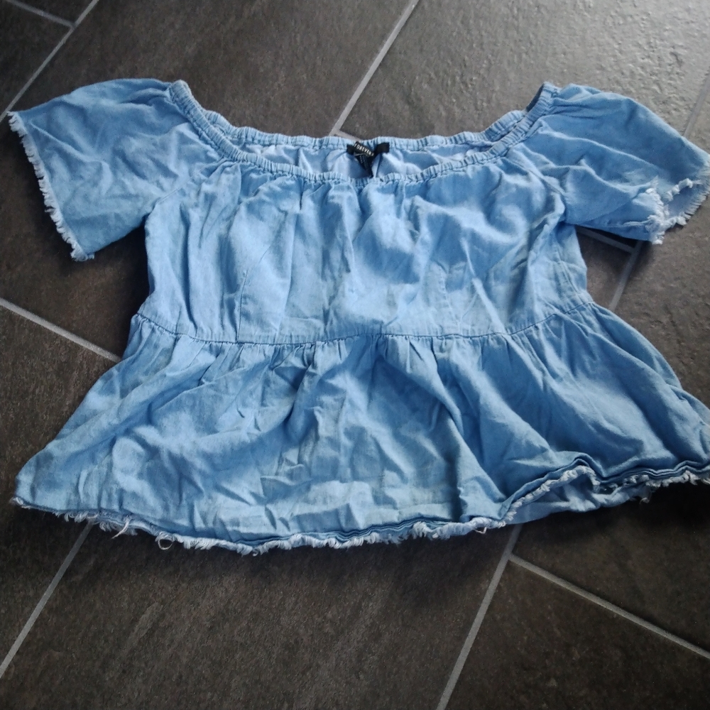 Forever 21 Crop Top Size M
